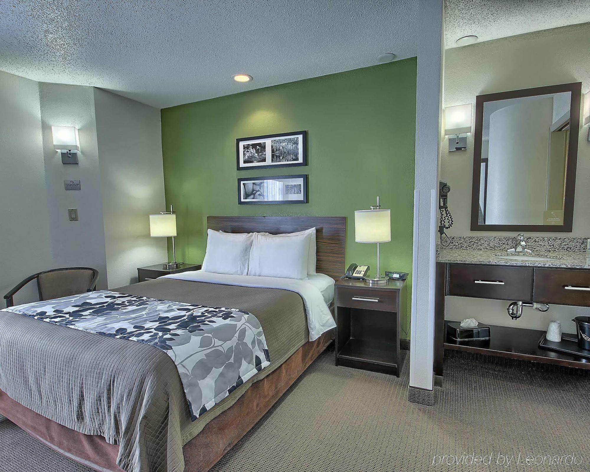 Sleep & - South Charleston Hotel